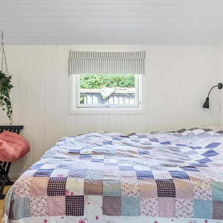 Feriehus 4 Bedroom Amazing In Idestrup